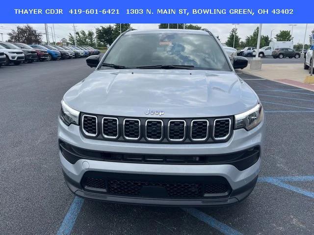 2024 Jeep Compass COMPASS LATITUDE LUX 4X4 2024 Jeep Compass COMPASS LATITUDE LUX 4X4