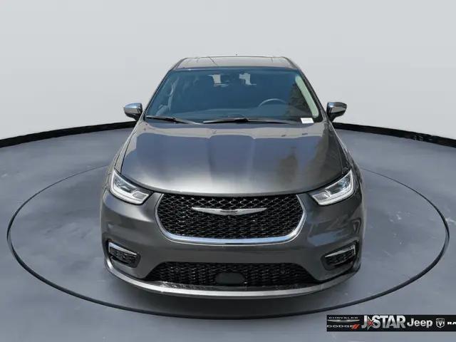 2023 Chrysler Pacifica Hybrid Limited