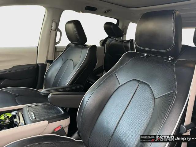 2023 Chrysler Pacifica Hybrid Limited