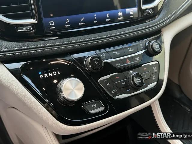 2023 Chrysler Pacifica Hybrid Limited