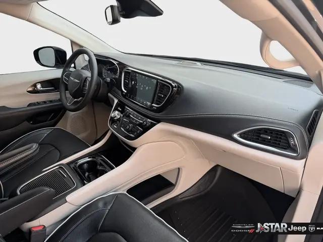 2023 Chrysler Pacifica Hybrid Limited