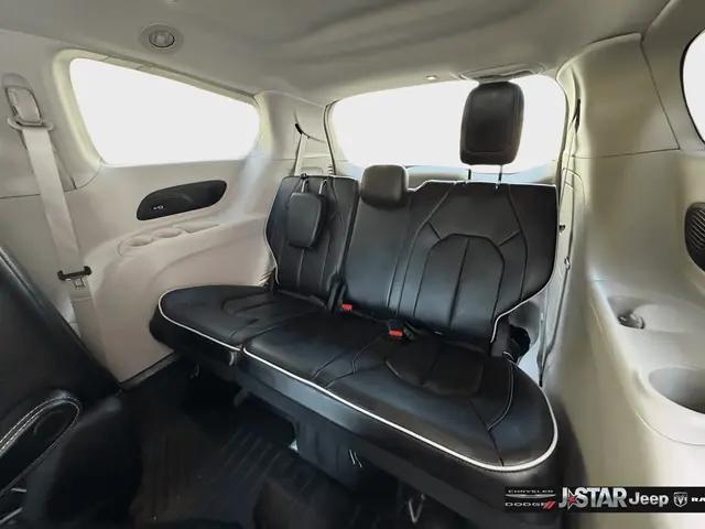 2023 Chrysler Pacifica Hybrid Limited