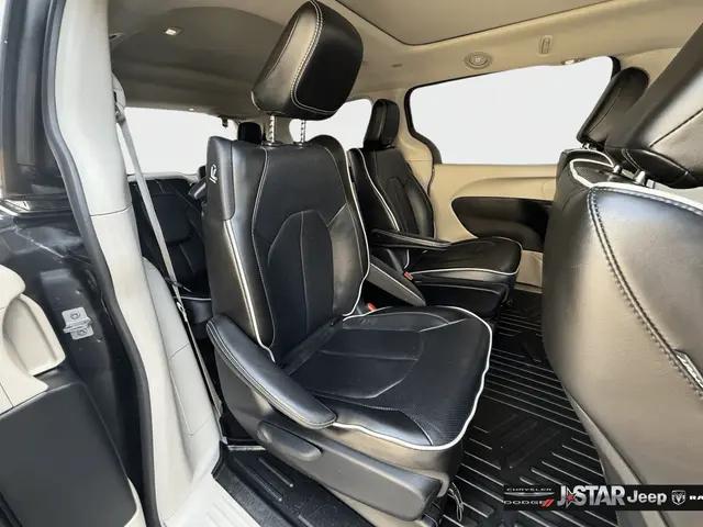2023 Chrysler Pacifica Hybrid Limited