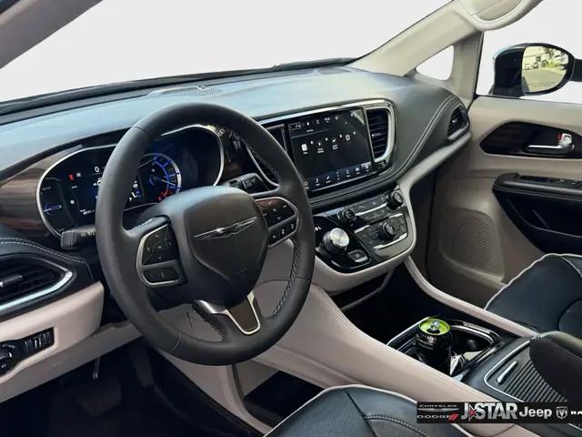 2023 Chrysler Pacifica Hybrid Limited