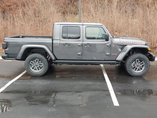 2024 Jeep Gladiator GLADIATOR MOJAVE X 4X4