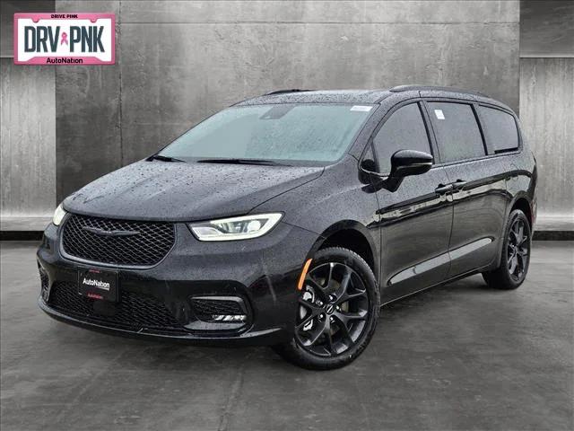 2024 Chrysler Pacifica PACIFICA LIMITED AWD