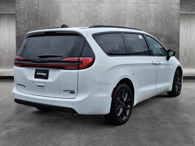 2024 Chrysler Pacifica PACIFICA LIMITED AWD