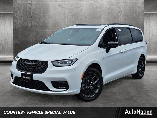 2024 Chrysler Pacifica PACIFICA LIMITED AWD