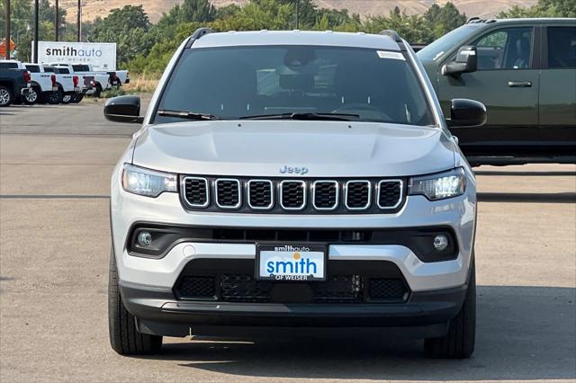 2024 Jeep Compass COMPASS LATITUDE 4X4