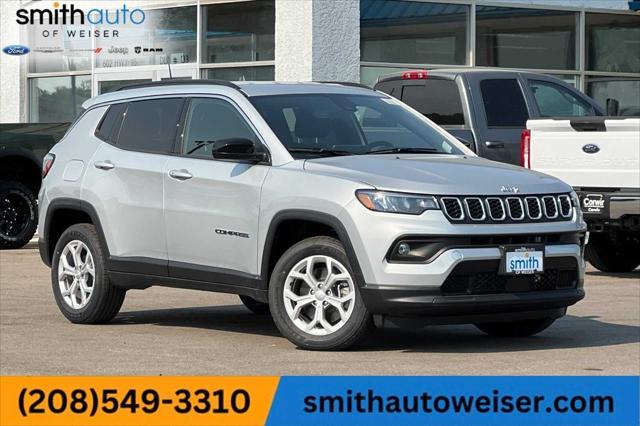 2024 Jeep Compass COMPASS LATITUDE 4X4