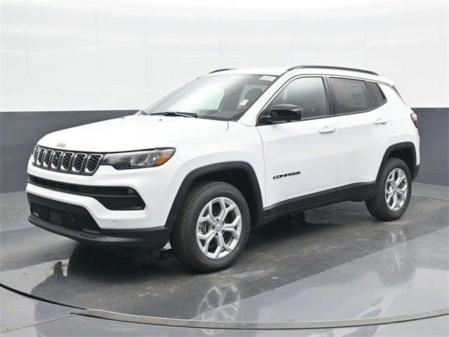 2024 Jeep Compass COMPASS LATITUDE 4X4