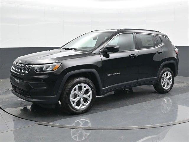 2024 Jeep Compass COMPASS LATITUDE 4X4