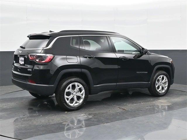 2024 Jeep Compass COMPASS LATITUDE 4X4