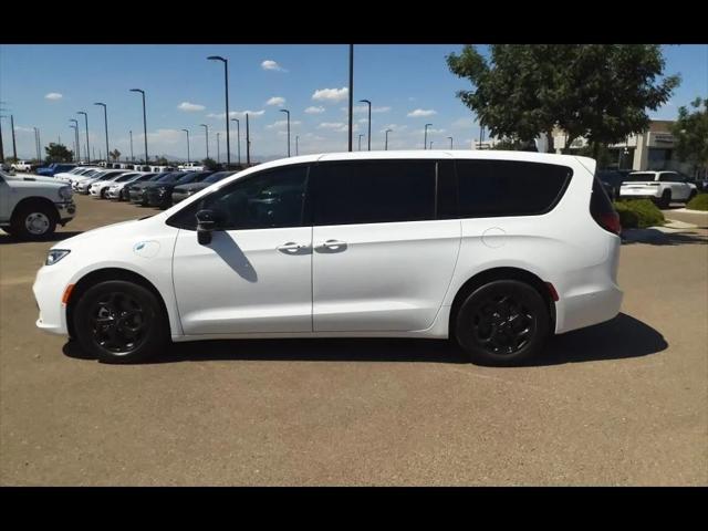 2024 Chrysler Pacifica Hybrid PACIFICA PLUG-IN HYBRID S APPEARANCE