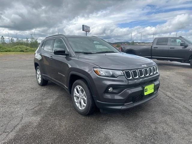 2024 Jeep Compass COMPASS LATITUDE 4X4