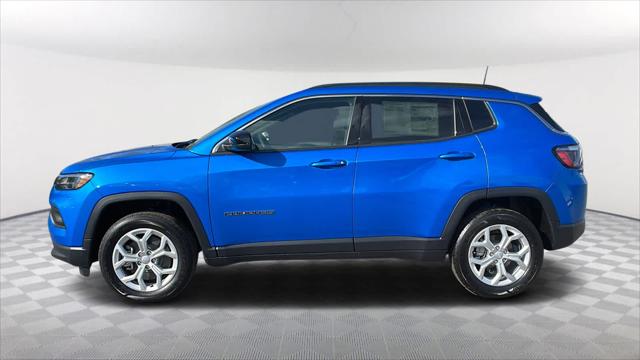 2024 Jeep Compass COMPASS LATITUDE 4X4