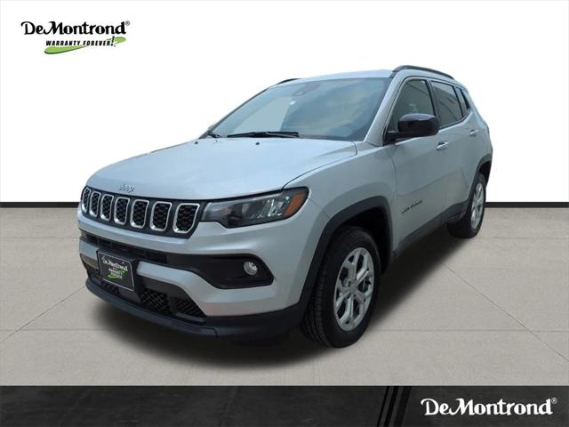 2024 Jeep Compass COMPASS LATITUDE 4X4