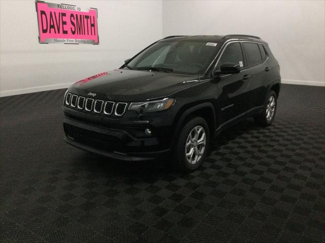 2024 Jeep Compass COMPASS LATITUDE 4X4