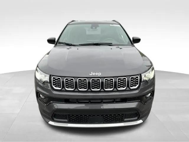 2024 Jeep Compass COMPASS LIMITED 4X4