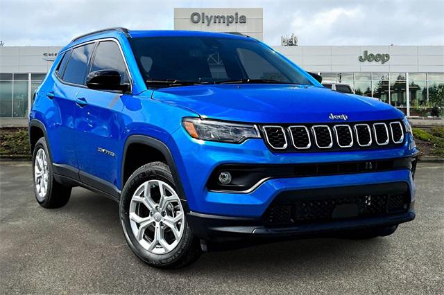 2024 Jeep Compass COMPASS LATITUDE 4X4