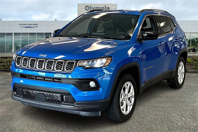 2024 Jeep Compass COMPASS LATITUDE 4X4