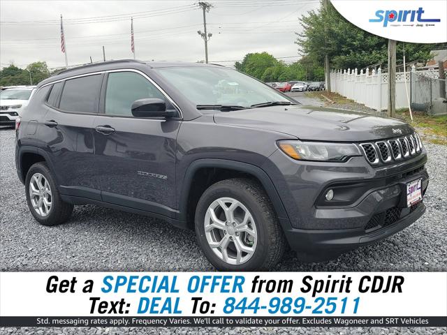 2024 Jeep Compass COMPASS LATITUDE 4X4