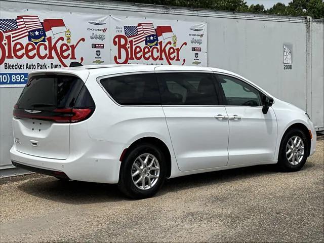 2024 Chrysler Pacifica PACIFICA TOURING L