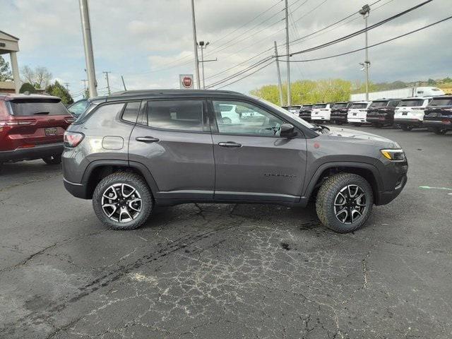 2024 Jeep Compass COMPASS TRAILHAWK 4X4