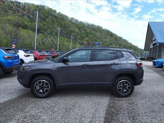 2024 Jeep Compass COMPASS TRAILHAWK 4X4