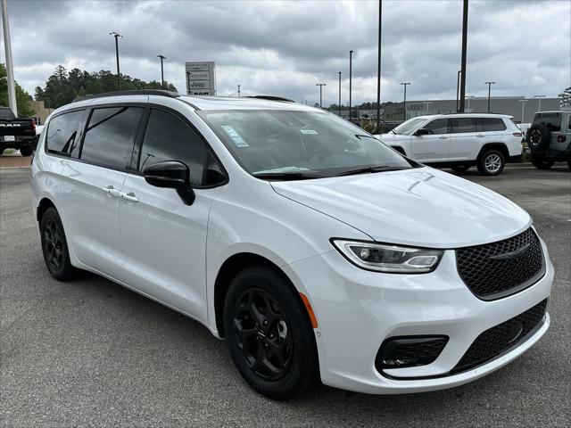 2024 Chrysler Pacifica Hybrid PACIFICA PLUG-IN HYBRID PREMIUM S APPEARANCE