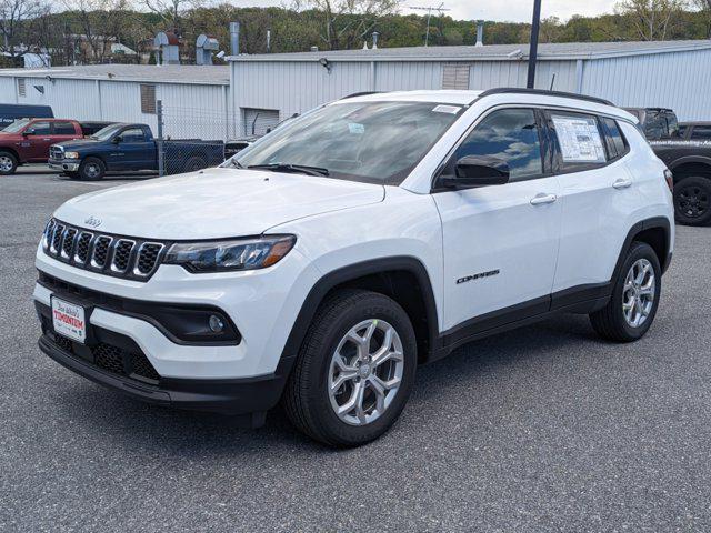 2024 Jeep Compass COMPASS LATITUDE 4X4