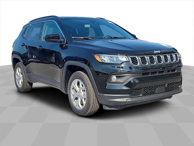 2024 Jeep Compass COMPASS LATITUDE 4X4