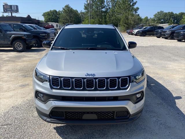 2024 Jeep Compass COMPASS LATITUDE 4X4