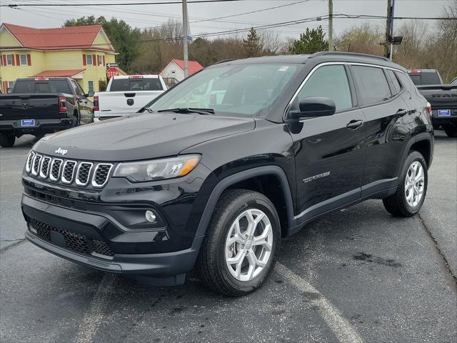 2024 Jeep Compass COMPASS LATITUDE 4X4