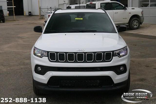 2024 Jeep Compass COMPASS LATITUDE LUX 4X4