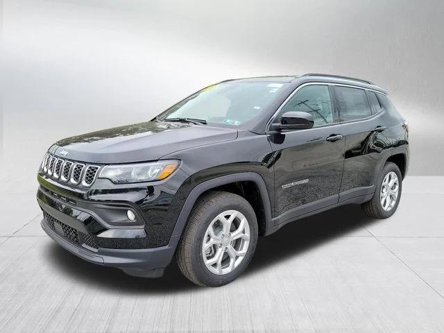 2024 Jeep Compass COMPASS LATITUDE 4X4