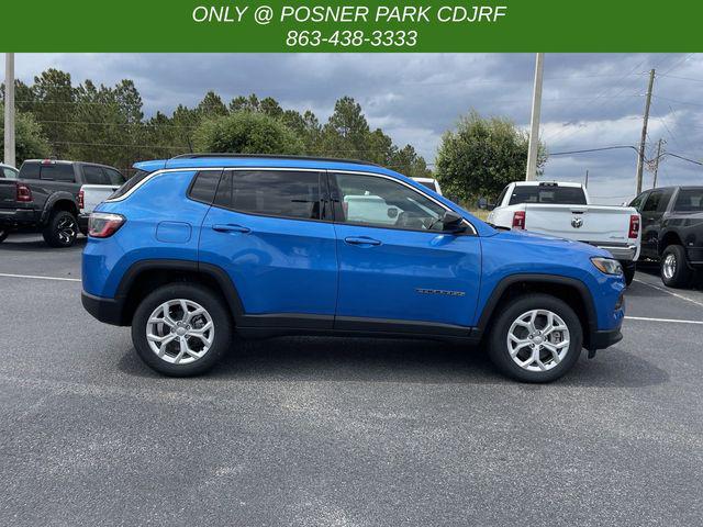 2024 Jeep Compass COMPASS LATITUDE 4X4