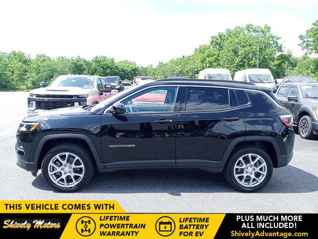 2024 Jeep Compass COMPASS LATITUDE LUX 4X4