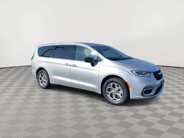 2024 Chrysler Pacifica PACIFICA LIMITED AWD