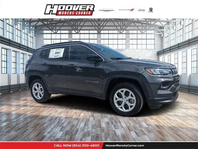 2024 Jeep Compass COMPASS LATITUDE 4X4