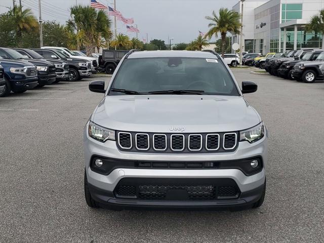 2024 Jeep Compass COMPASS LATITUDE 4X4