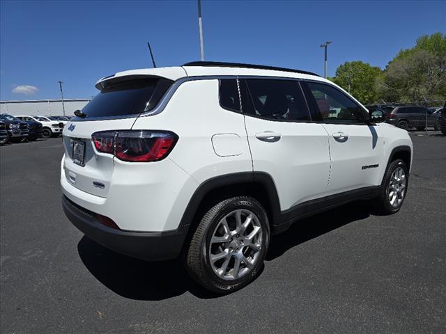 2024 Jeep Compass COMPASS LATITUDE LUX 4X4