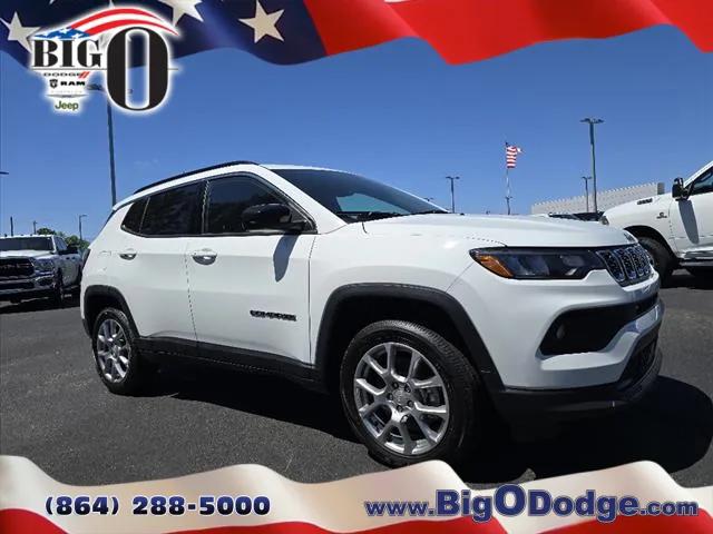 2024 Jeep Compass COMPASS LATITUDE LUX 4X4