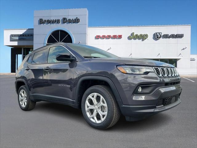 2024 Jeep Compass COMPASS LATITUDE 4X4