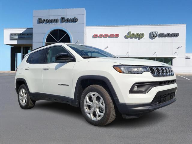 2024 Jeep Compass COMPASS LATITUDE 4X4