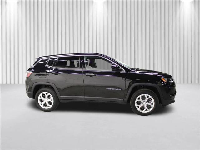 2024 Jeep Compass COMPASS SPORT 4X4