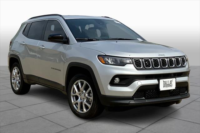 2024 Jeep Compass COMPASS LATITUDE LUX 4X4