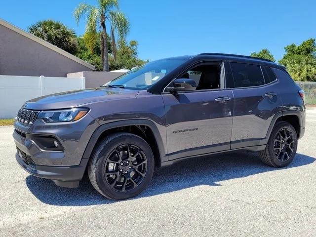 2024 Jeep Compass COMPASS LATITUDE 4X4