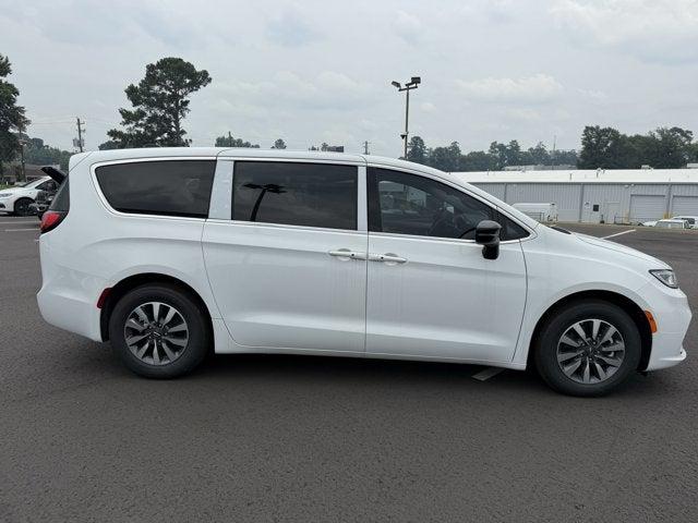 2024 Chrysler Pacifica Hybrid PACIFICA PLUG-IN HYBRID SELECT