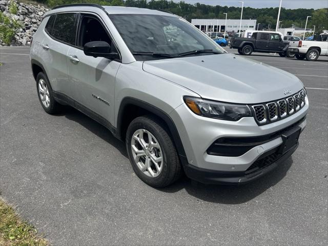 2024 Jeep Compass COMPASS LATITUDE 4X4